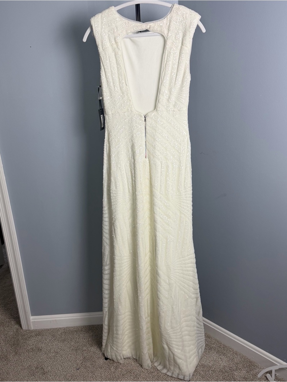 Vera Wang Ivory elegant Sequin Beaded Maxi Gown NWT - Picture 4 of 10